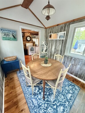 Dining - KENDALLS COTTAGE AT SEBAGO LAKE (Sebago)