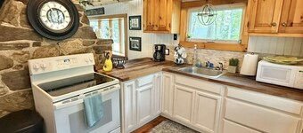 KENDALLS COTTAGE AT SEBAGO LAKE