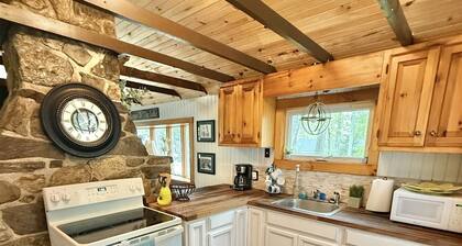 KENDALLS COTTAGE AT SEBAGO LAKE