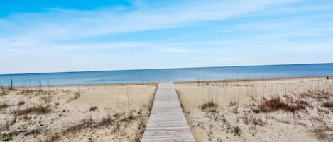 House, Multiple Beds (Palmetto Breeze) | Beach