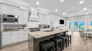 Townhome, Multiple Beds (Beachside West Villa #2) | Private kitchen