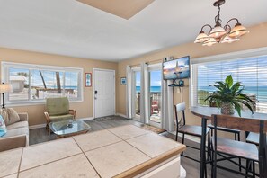 House, 1 King Bed with Sofa bed (Capri by the Gulf 108 - Beachy Keen B) | Living area
