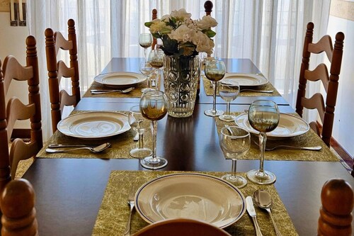 Sicilian Apt in Donnalucata-sleeps 4- 2 Min Beach