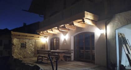 Cozy vacation apartment in Höslwang with views of the Chiemgau Alps and lakes