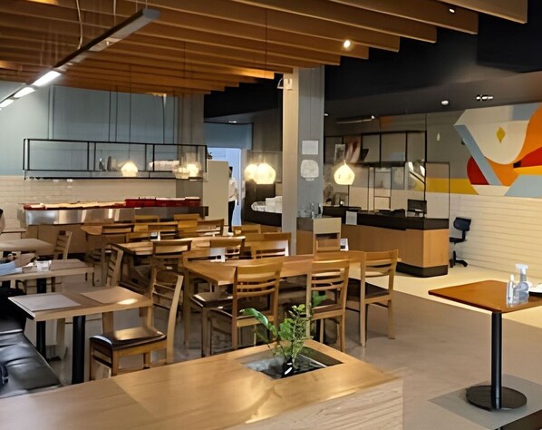 Apartemen Basic | Tempat makan