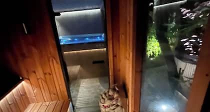 TauberChalet I Boutique holiday home with private sauna, whirlpool & detox vibe