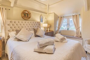 4 Schlafzimmer, Bügeleisen/Bügelbrett, kostenloses WLAN, Bettwäsche