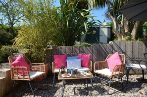 Terrace/patio - 3 Bed in Brixham (oc-r31919) (Brixham)