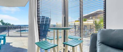 Condo, 1 cama King size y sofá cama (Sunbird 111W) | Terraza o patio