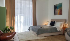 3 slaapkamers, een bureau, een strijkplank/strijkijzer, gratis wifi