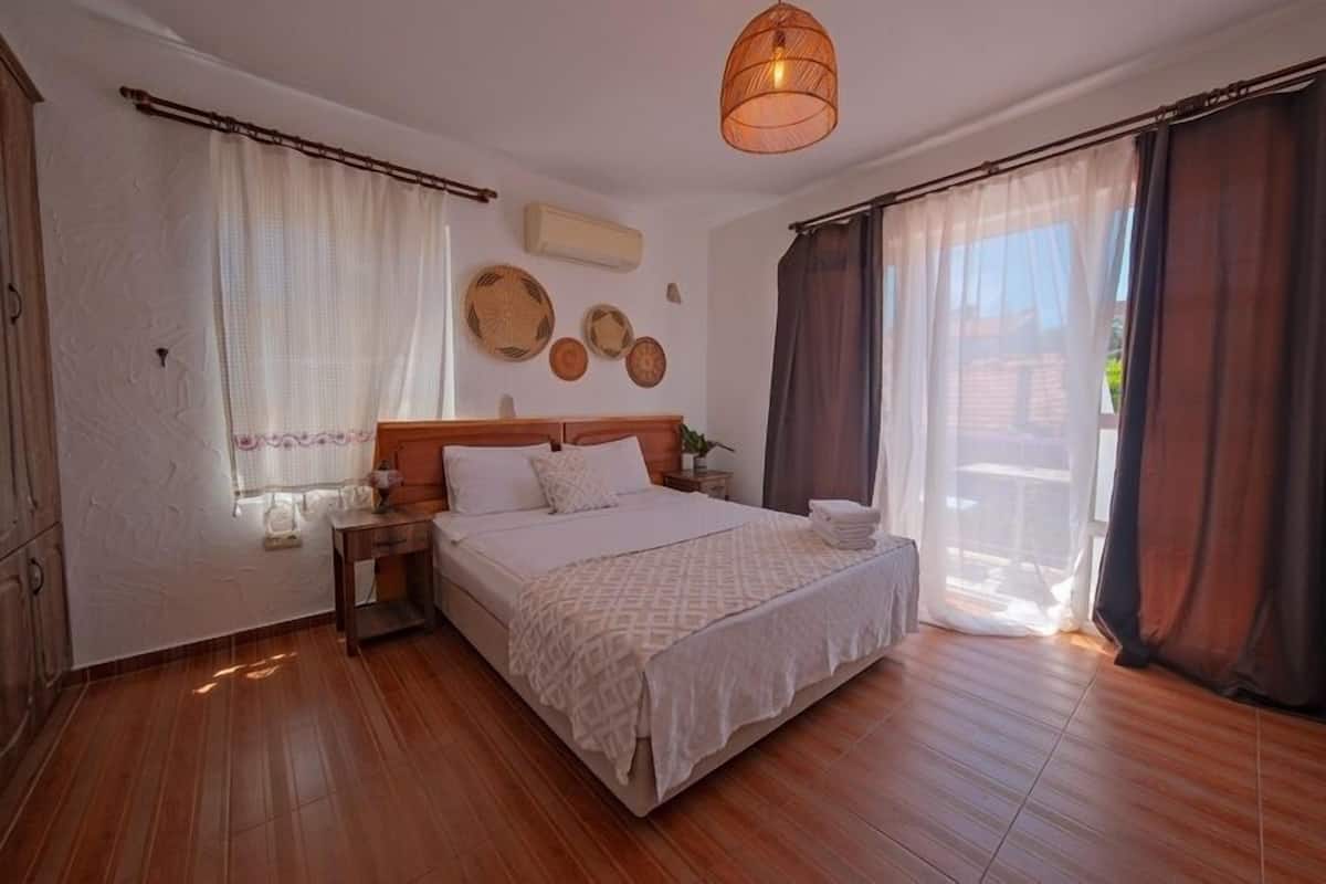 Junior Room