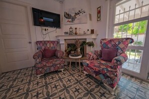 Hallway - Mor Salkım Konağı (Cesme)