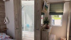 小屋 | 2 間臥室、熨斗/熨衣板、免費無線上網、床單