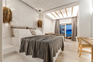 Luksussuite, strandutsikt | 1 soverom, wi-fi (inkludert) og sengetøy