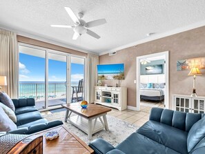 Appart'hôtel, plusieurs lits (Emerald Isle 403) | Coin séjour