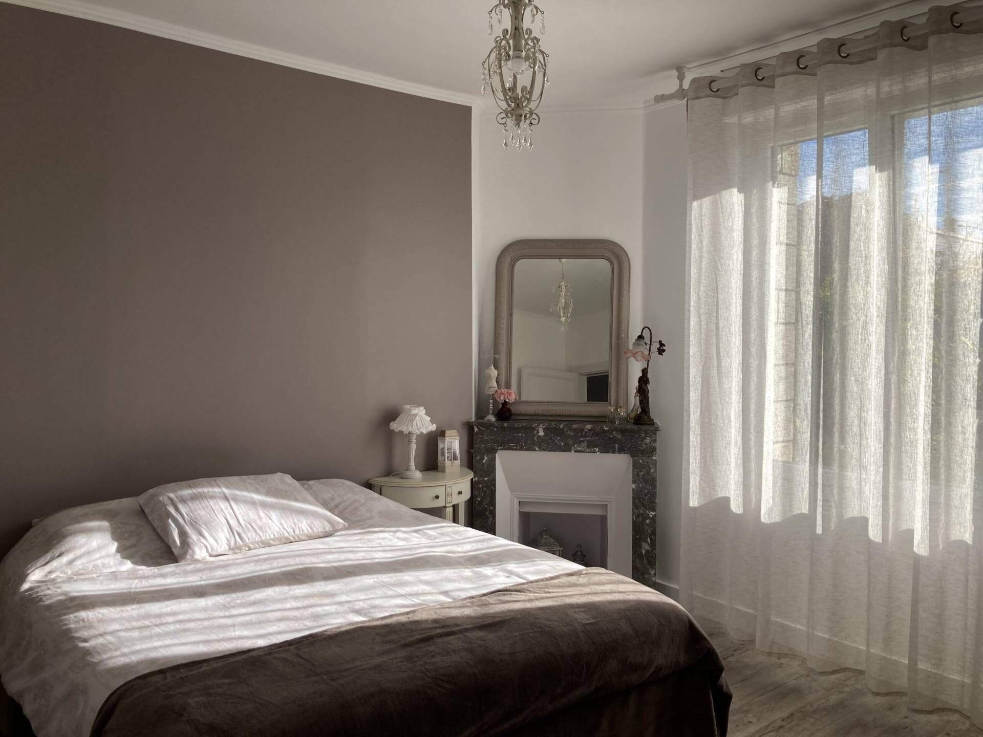 2 chambres, fer et planche à repasser, Wi-Fi gratuit, draps fournis