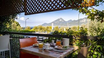 Colazione a buffet inclusa, servita tutte le mattine