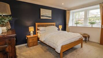 2 bedrooms, individually decorated, individually furnished, free WiFi