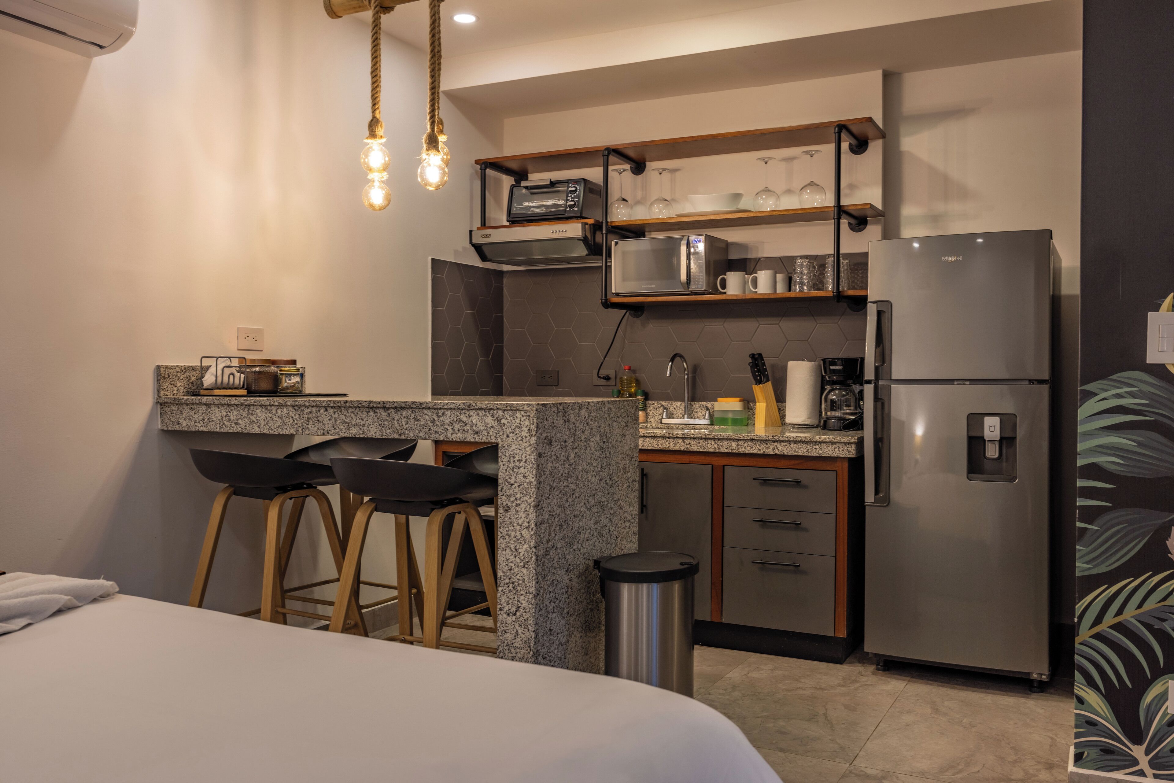 微波爐、爐具、咖啡機/沖茶器、多士爐