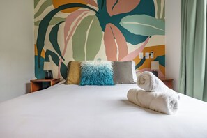 12 bedrooms, in-room safe, desk, iron/ironing board - Kaloka Group-Friendly Beach Oasis, 12 Room Retreat (Jaco)