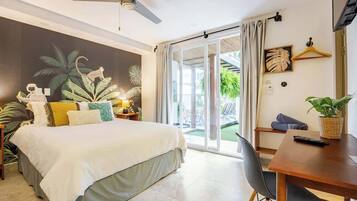 12 bedrooms, in-room safe, desk, iron/ironing board