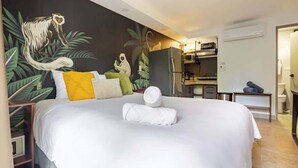 10 soverom, strykejern/-brett, reiseseng for barn og wi-fi (inkludert)