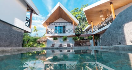 Kaloka Group-Friendly Beach Oasis, 12 Room Retreat