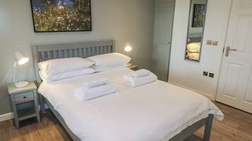 1 bedroom, individually decorated, individually furnished, free WiFi