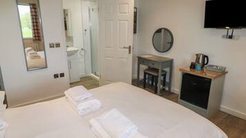 1 bedroom, individually decorated, individually furnished, free WiFi