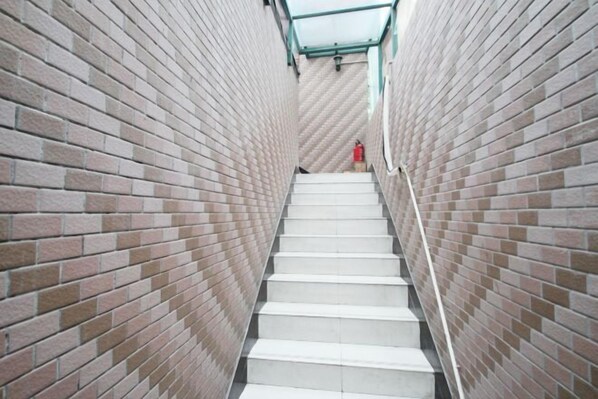 Interior - Xinjiyuan Hostel (Shanghai)