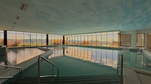 2 Innenpools, Außenpool