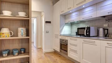 Apartment | Private kitchen | Electric kettle