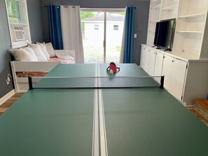 Interior - Gorgeous Home with Saltwater Pool in Midtown (Wilmington)