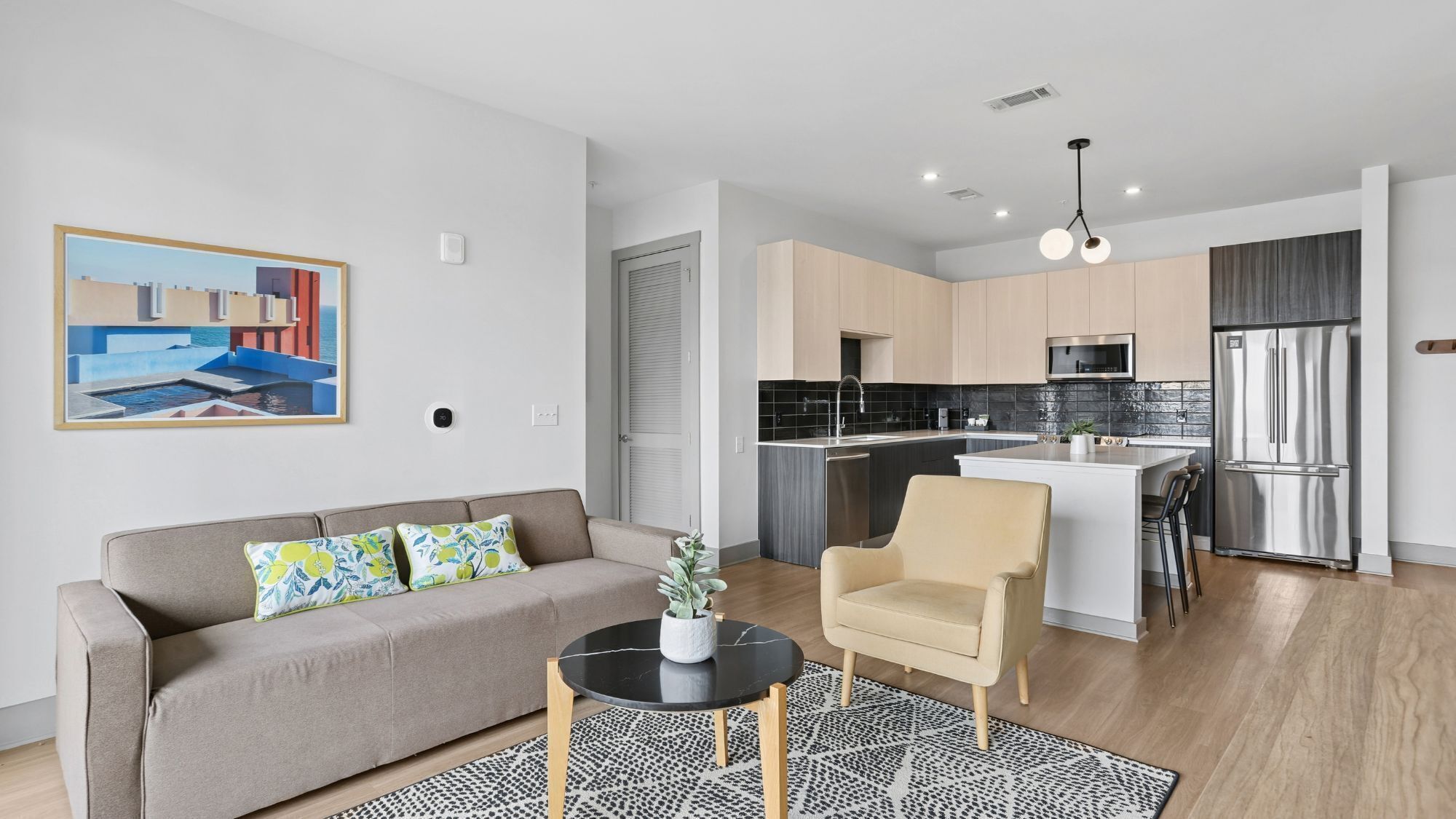 Apartment, 2 Bedrooms | Living area