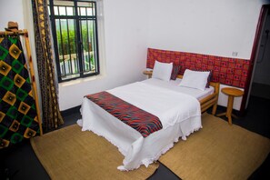 Family Double Room, Balcony, Lake View | Desk, laptop workspace, soundproofing, free WiFi