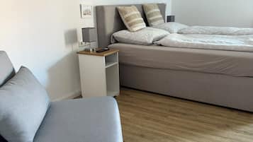 1 室のベッドルーム、WiFi、ベッドシーツ