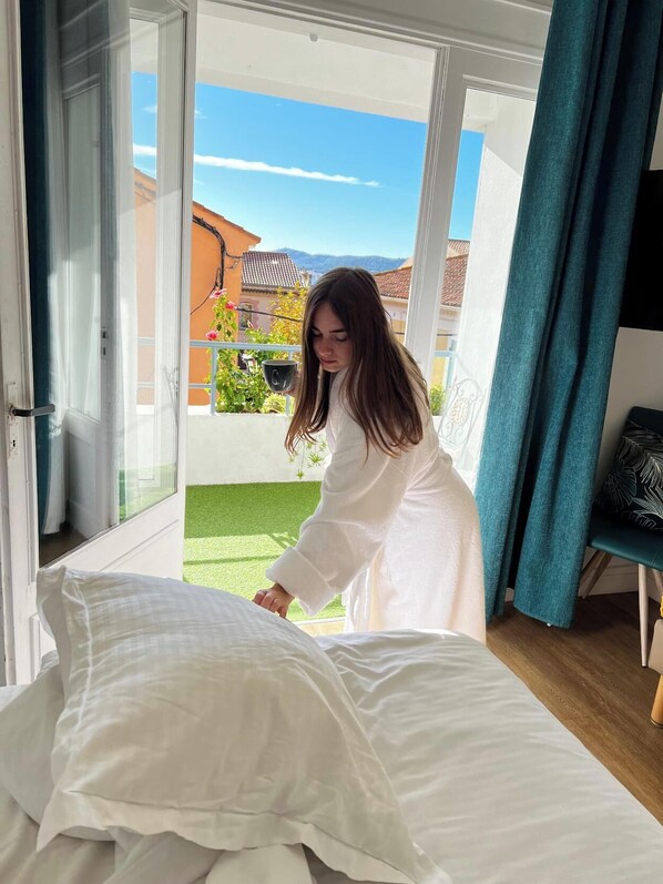 Superior Room, Balcony, City View