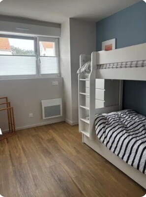 2 bedrooms, WiFi, bed sheets
