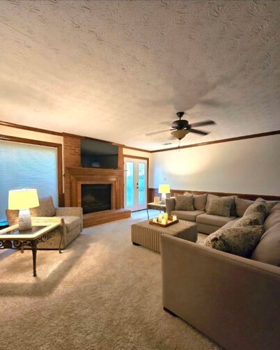 Charming 3-bedroom house with AC, WiFi in brilliant Metro Atlanta