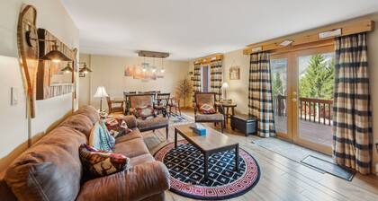 NEW! Straight Brook 5D - Adirondack-Style Townhome by The Summit at Gore Mountain