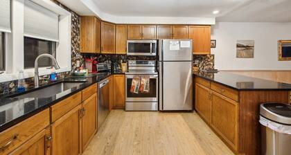 NEW! Hudson 76I - A Stylish Mountain Retreat by The Summit at Gore Mountain