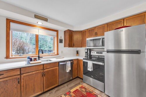 NEW! Moxham 58H - Adirondack Retreat Mountain Views by The Summit at Gore Mountain