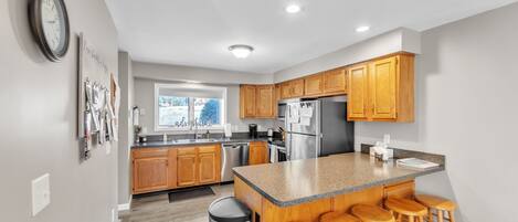 Fridge, microwave, oven, dishwasher