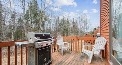 NEW! Lower Darby 2-Bedroom Townhouse with Pool by The Summit at Gore Mountain