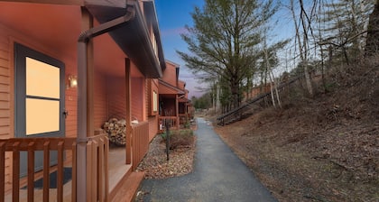 NEW! Chatiemac 42F - Quiet & Cozy 3-Bedroom Retreat