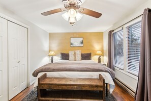 3 bedrooms, WiFi, bed sheets - NEW! Hedges 7J -  Comfortable Mountain Retreat by The Summit at Gore Mountain (North Creek)