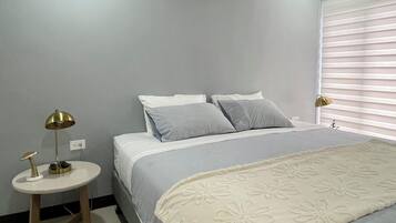 2 chambres, fer et planche à repasser, Wi-Fi gratuit, draps fournis