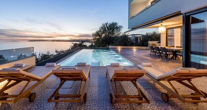 Seaside Villa Leonis at the Split entrance with stunning Island views