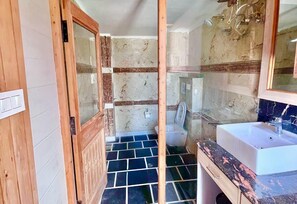 Luxury Room, Mountain View | Bathroom | Slippers, towels