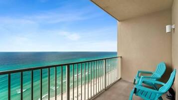 Condo, 1 King Bed with Sofa bed (Tidewater 1406) | Property grounds